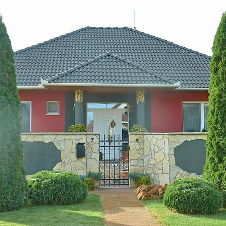 Homokhati Apartman Mórahalom Zewnętrze zdjęcie